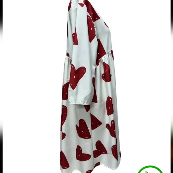 White and Red 3/4 sleeve Crew Neck Sundress - Picture 3 of 6